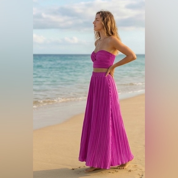 Twist-Front Crop Top & Flowy Pleated  Maxi Skirt Set Pink - Picture 4 of 10